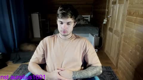 Snapshot of aurelius_x1 chatting on October 7, 3:43 am Maks online show from October 7, 3:43 am