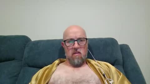 aussieguy73 online show from November 1, 1:37 pm