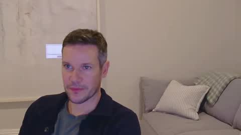aussiesurfer0000 online show from May 15, 5:15 am