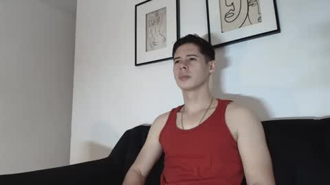 Snapshot of austiin_ross1 chatting on October 14, 6:15 pm austiin online show from October 14, 6:15 pm