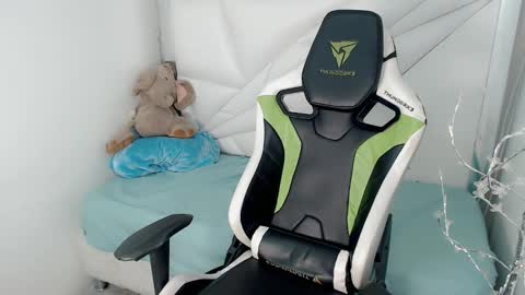 AUSTIN online show from November 2, 4:44 pm