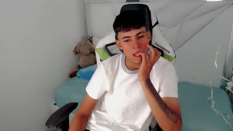 AUSTIN online show from November 1, 4:44 pm