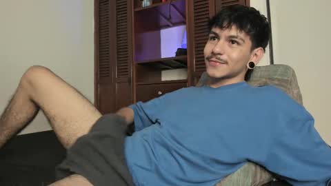 Snapshot of austin_falcon chatting on September 26, 1:20 pm Austin online show from September 26, 1:20 pm