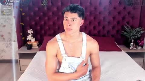 Snapshot of austinjones_ chatting on September 21, 8:20 pm Austin online show from September 21, 8:20 pm