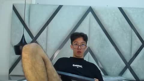 austinreeds online show from October 16, 3:53 pm