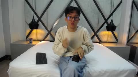 Snapshot of austinreeds chatting on October 11, 12:20 pm austinreeds online show from October 11, 12:20 pm