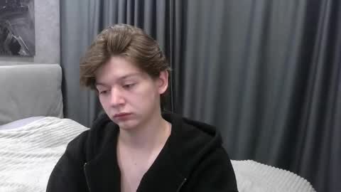 ausxuw online show from October 17, 10:36 pm