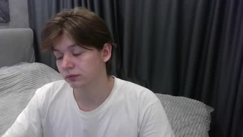 ausxuw online show from October 16, 10:07 pm