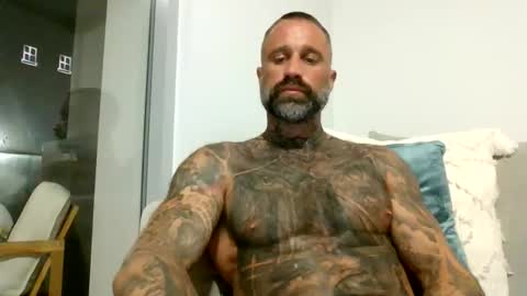 auzzep1 online show from October 3, 11:04 am