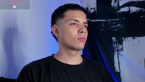 Avaggi online show from October 25, 9:38 pm