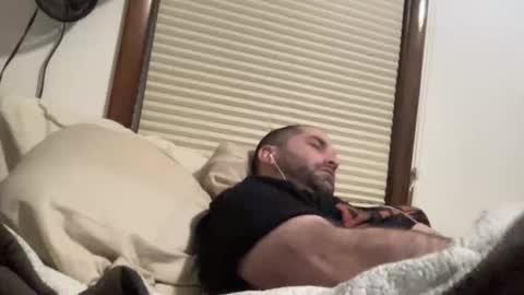 averagejoe345977 online show from March 15, 9:06 am