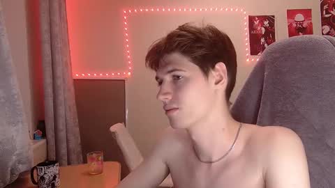 axel_0ne online show from February 12, 1:28 pm