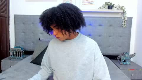 AXEL  online show from April 13, 11:38 pm