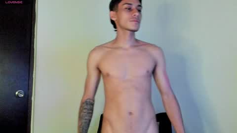 axel davis  online show from December 18, 1:23 am