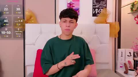 Axel Evanss online show from December 18, 1:29 pm