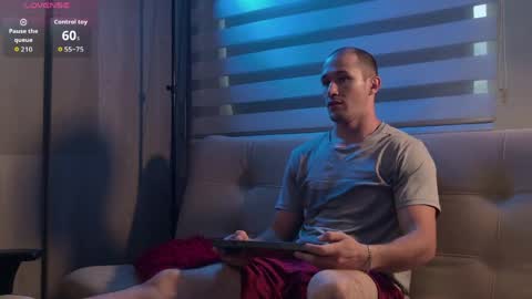 Axel Fairchaild online show from April 28, 12:32 pm