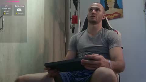Axel Fairchaild online show from June 13, 1:42 pm