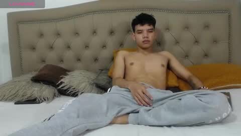 Snapshot of axel_forte chatting on February 20, 12:15 pm Axel Forte online show from February 20, 12:15 pm