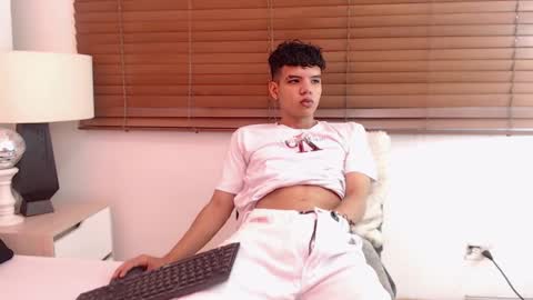 Snapshot of axel_forte chatting on March 11, 12:50 pm Axel Forte online show from March 11, 12:50 pm