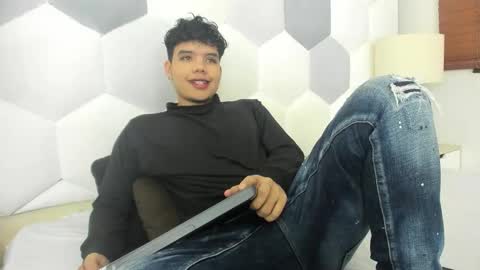 Axel Forte online show from February 24, 1:01 pm