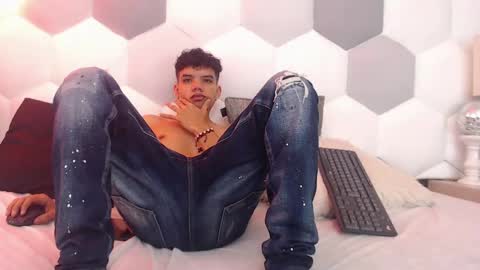Snapshot of axel_forte chatting on March 10, 12:38 pm Axel Forte online show from March 10, 12:38 pm