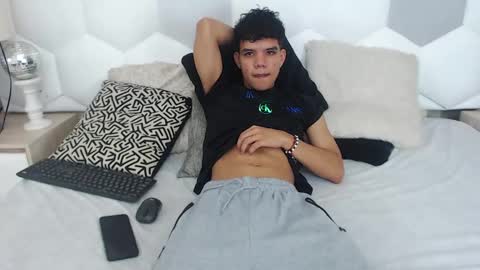 Snapshot of axel_forte chatting on March 6, 12:30 pm Axel Forte online show from March 6, 12:30 pm