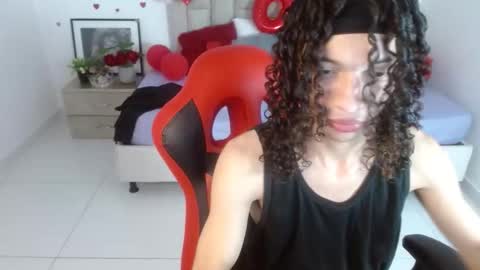 Axel online show from February 20, 11:49 pm