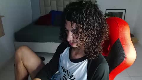 Axel online show from January 6, 11:42 pm