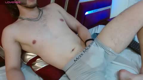 Axel  online show from July 7, 7:23 am