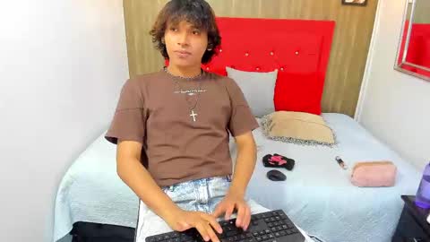 Alex online show from March 5, 7:17 pm