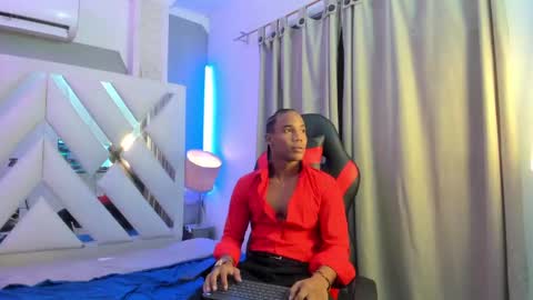 Snapshot of axel_silva3 chatting on October 4, 1:16 pm AXEL SILVA online show from October 4, 1:16 pm