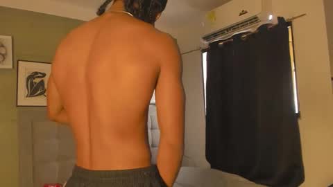 Snapshot of axel_silva3 chatting on October 12, 1:27 pm AXEL SILVA online show from October 12, 1:27 pm
