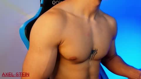 Snapshot of axel_stein03 chatting on January 25, 8:31 pm axel stein NEW ACCOUNT online show from January 25, 8:31 pm