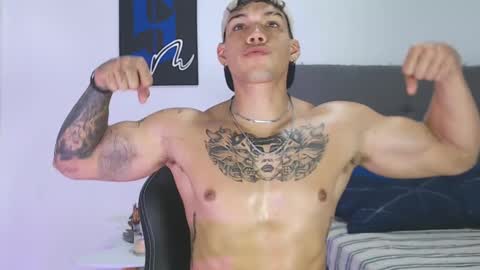 INDEPENDENT MODEL  online show from December 27, 2:04 am