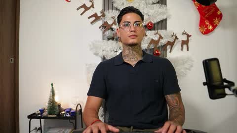 Agustin online show from December 2, 11:10 pm