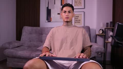 Agustin online show from November 16, 11:07 pm