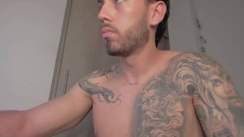 axelblaze_1 online show from March 26, 1:48 pm