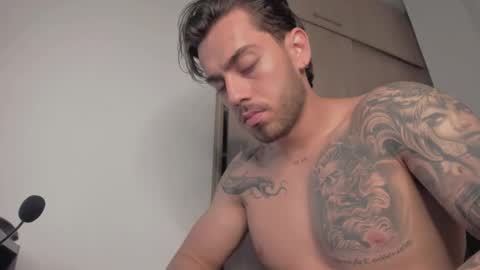 axelblaze_1 online show from March 17, 12:29 pm