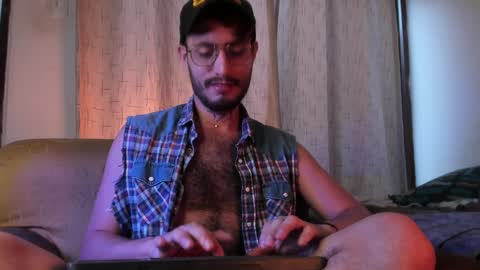    online show from February 5, 10:12 pm