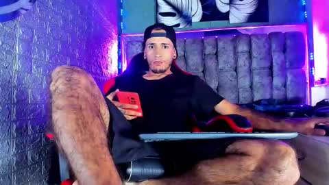 Axell Cross2 online show from May 4, 2:08 pm