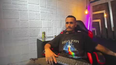 Axell Cross2 online show from March 22, 4:28 am