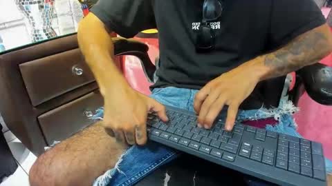 Axell Cross2 online show from April 21, 1:42 am