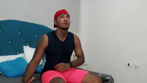 axell_kinng online show from February 26, 4:03 am