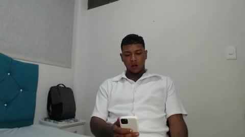 axell_kinng online show from February 11, 3:44 am