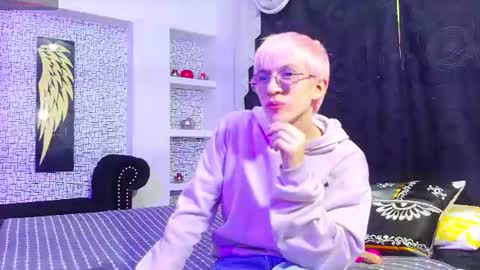 axell_stone online show from July 20, 8:32 pm