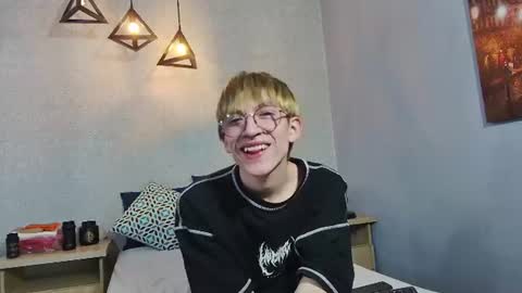 axell_stone online show from June 18, 9:42 pm