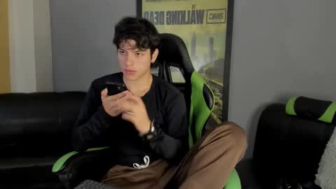 Axel Raven online show from January 14, 2:22 pm
