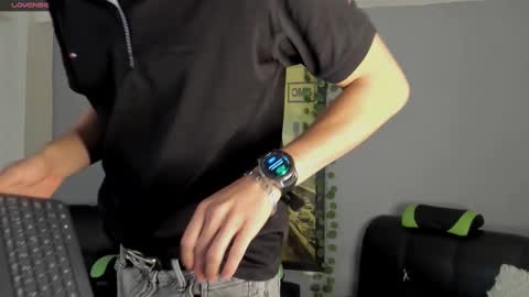 Axel Raven online show from December 27, 2:01 pm