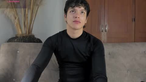 Axel Raven online show from December 17, 1:51 pm