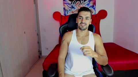 Axel online show from April 11, 11:14 am